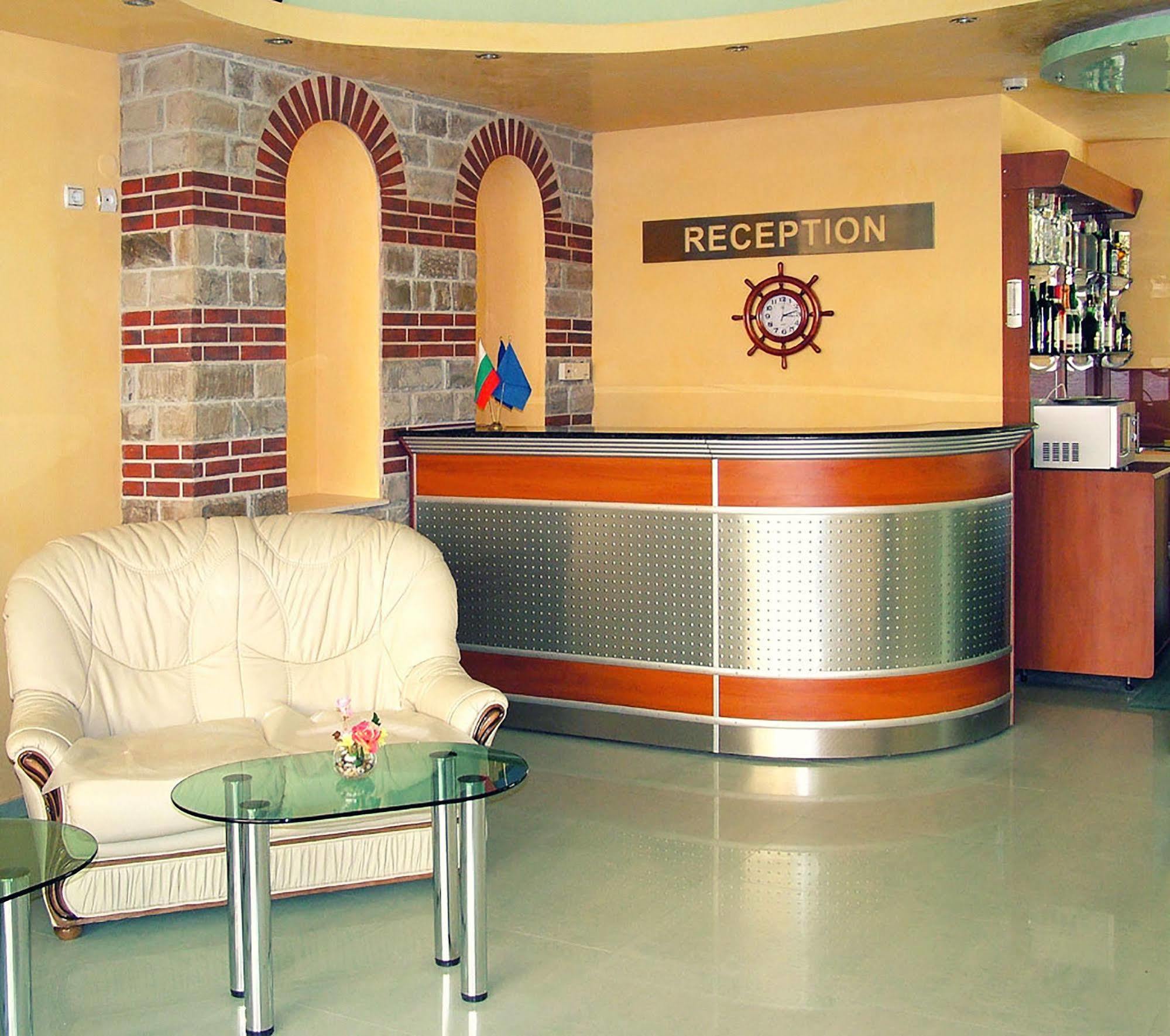 Dionis Hotel Varna ภายนอก รูปภาพ