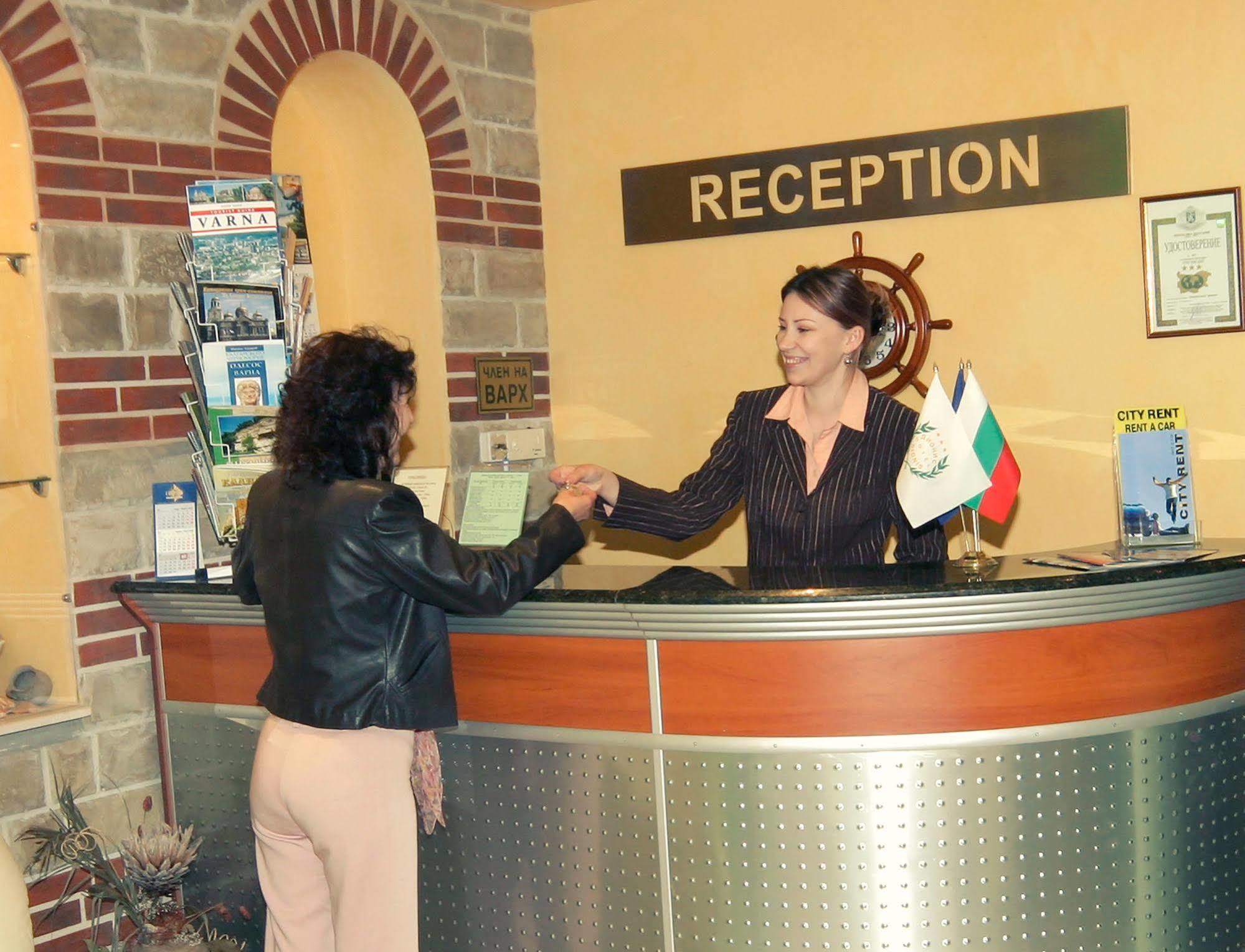 Dionis Hotel Varna ภายนอก รูปภาพ